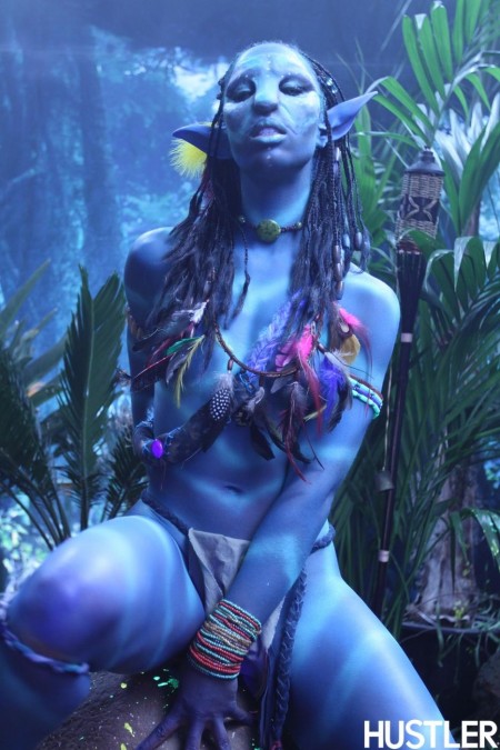 Misty Stone as a girl from Avatar shows off her perky tits and blue pussy